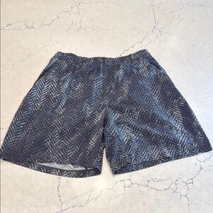 Lululemon men pace breaker liner less - small, 7” inseam